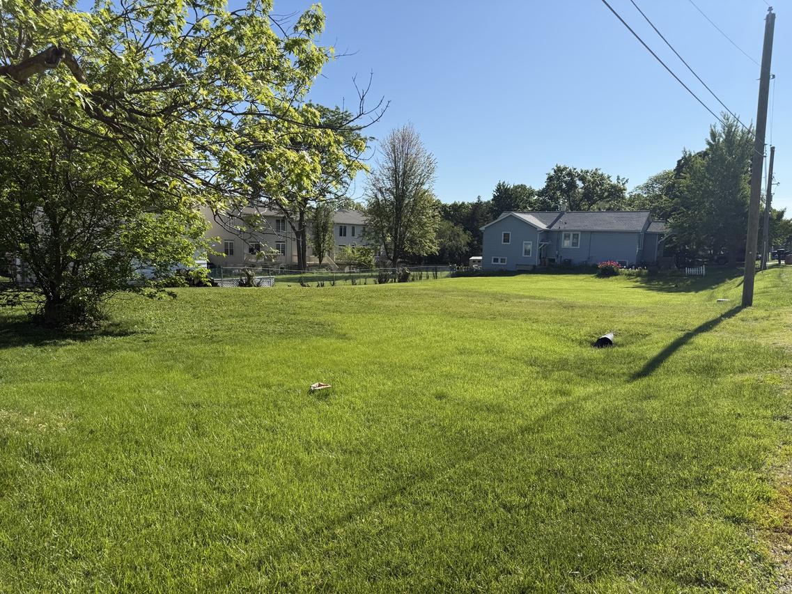 2160 Howard Ave., Downers Grove, IL 60515