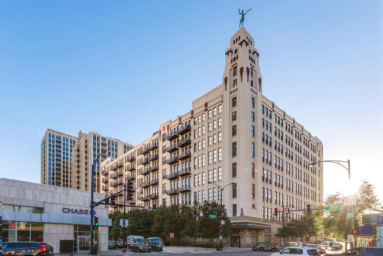 758 N Larrabee St. #514, Chicago, IL 60654