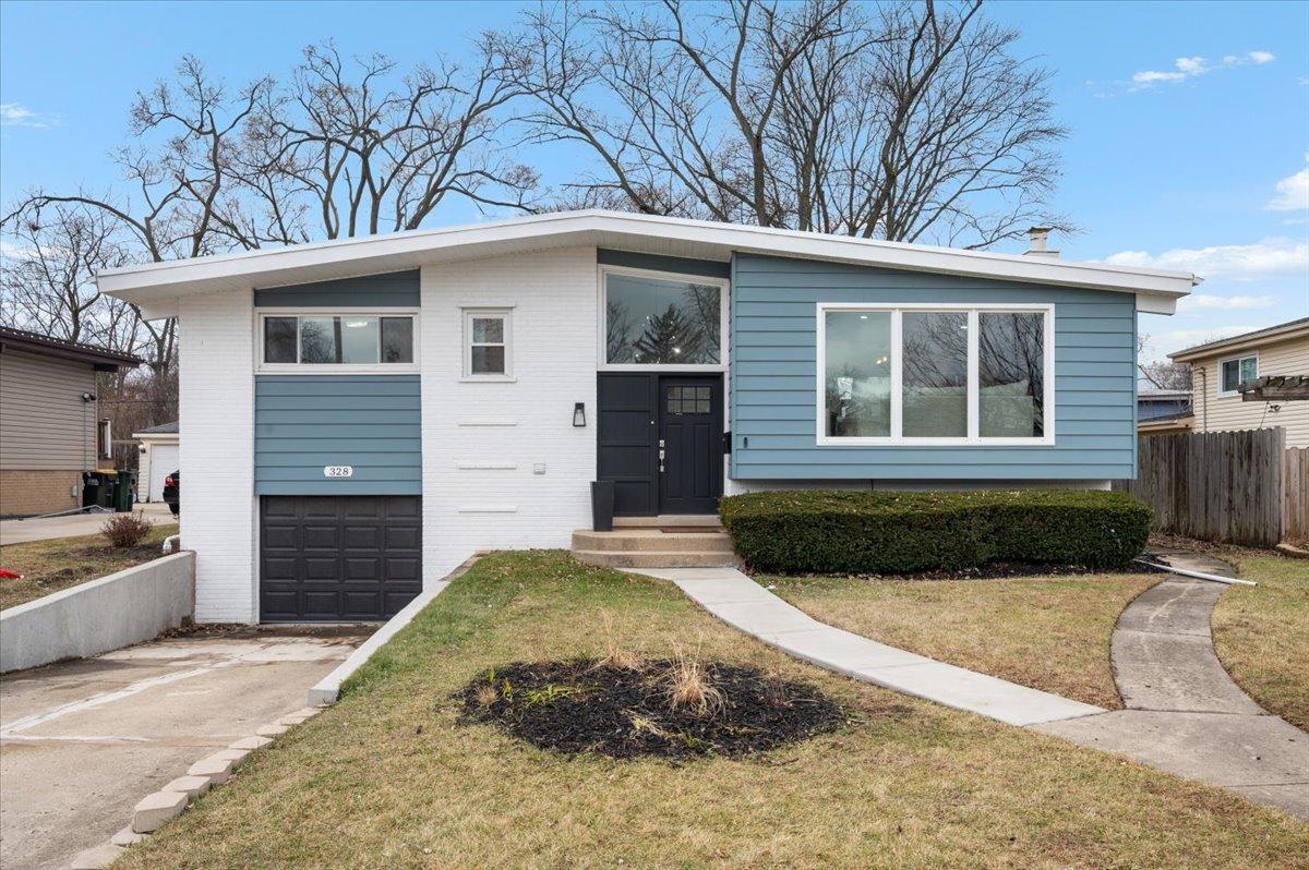 328 Nellie Ct., Glenview, IL 60025