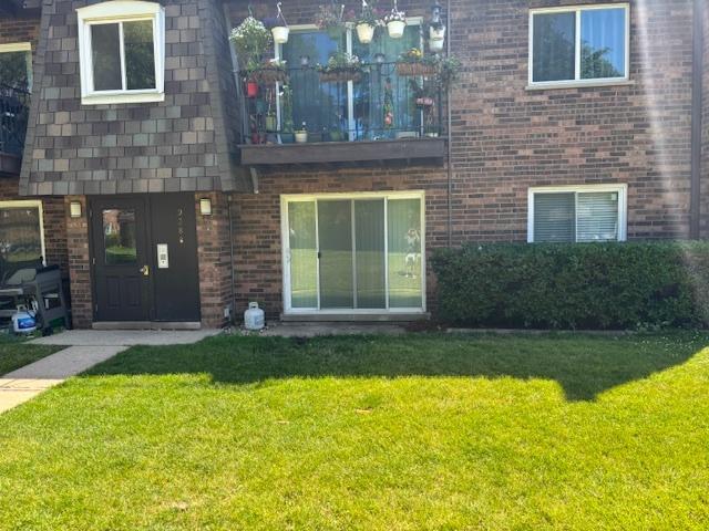 9388 Bay Colony Dr. #1S, Des Plaines, IL 60016