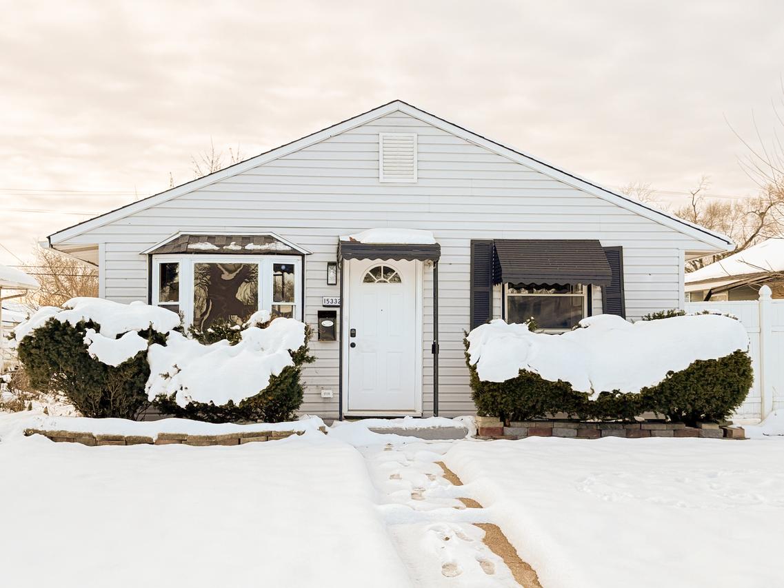 15332 Dante Ave., Dolton, IL 60419