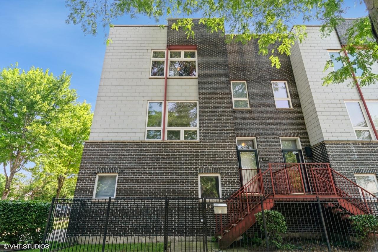 6201 S Drexel Ave., Chicago, IL 60637