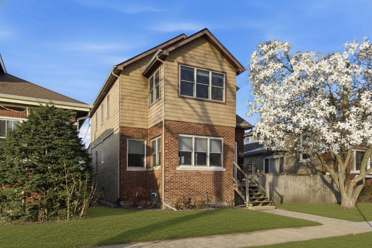 3814 N Mozart St., Chicago, IL 60618