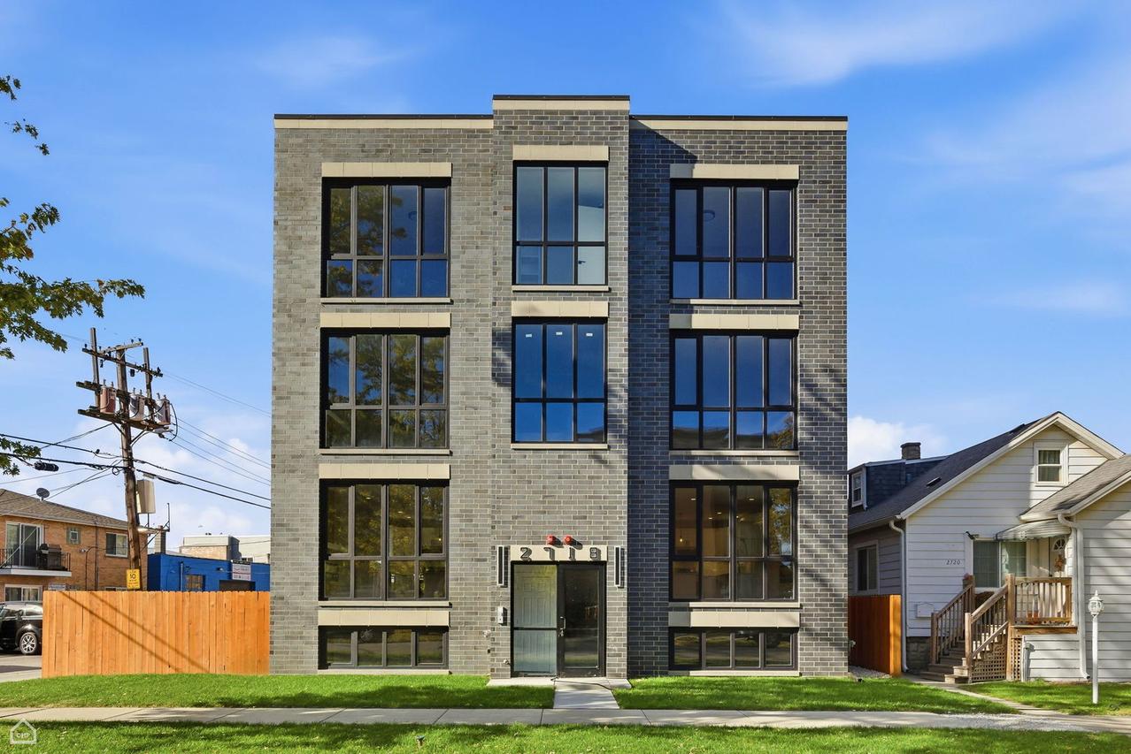 2718 N Budd St. #2S, River Grove, IL 60171