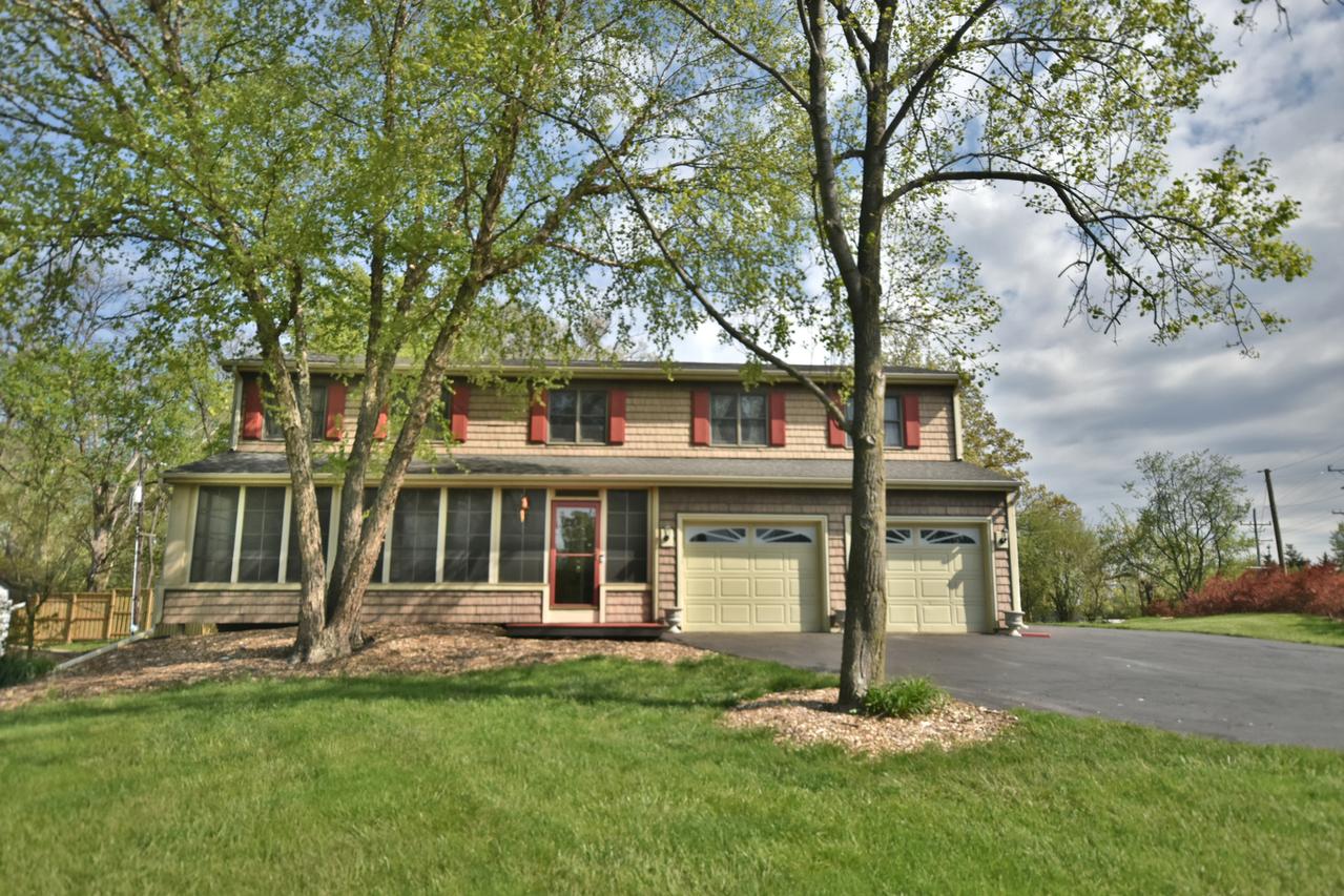 6N264 Weber Dr., St. Charles, IL 60174
