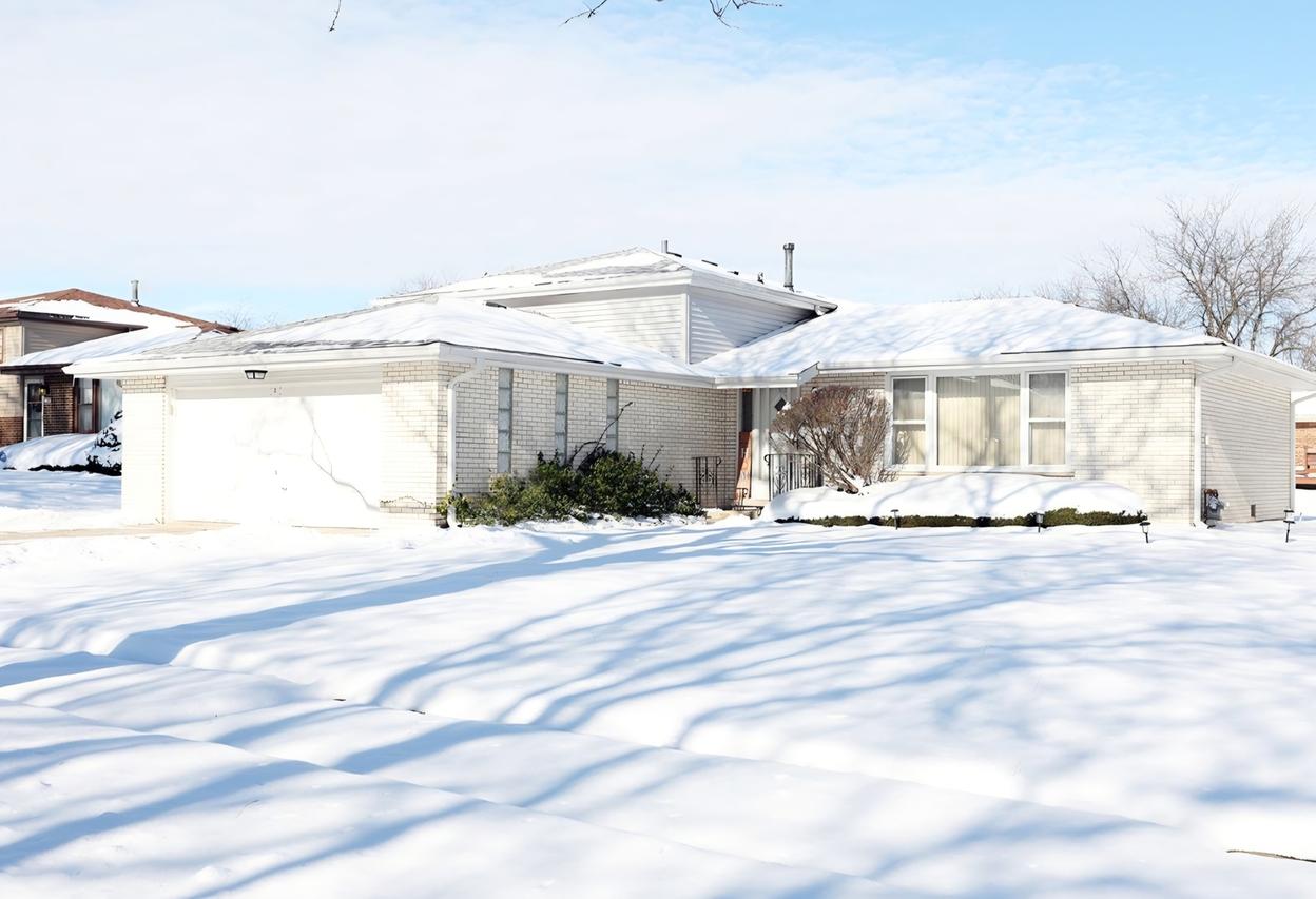 6024 Aspen Ln., Matteson, IL 60443