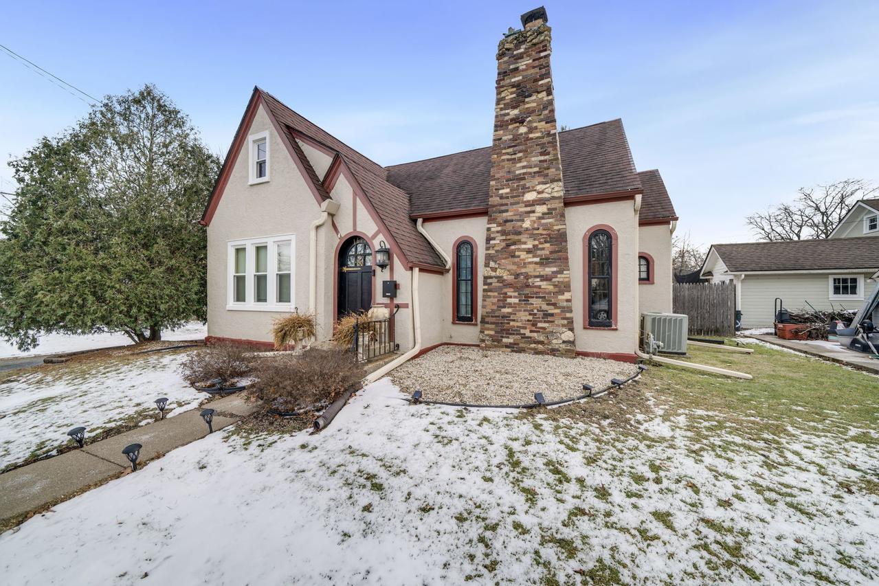 1614 Grace St., Rockford, IL 61103