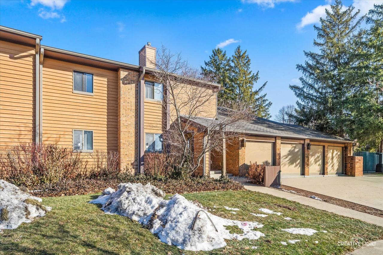 950 Jefferson Ave. #B, Elgin, IL 60120