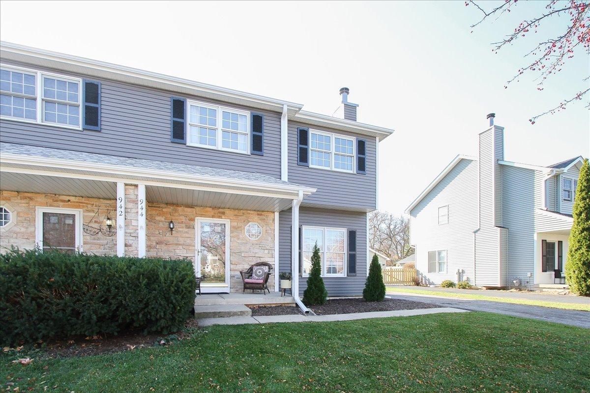 944 1st St., Batavia, IL 60510