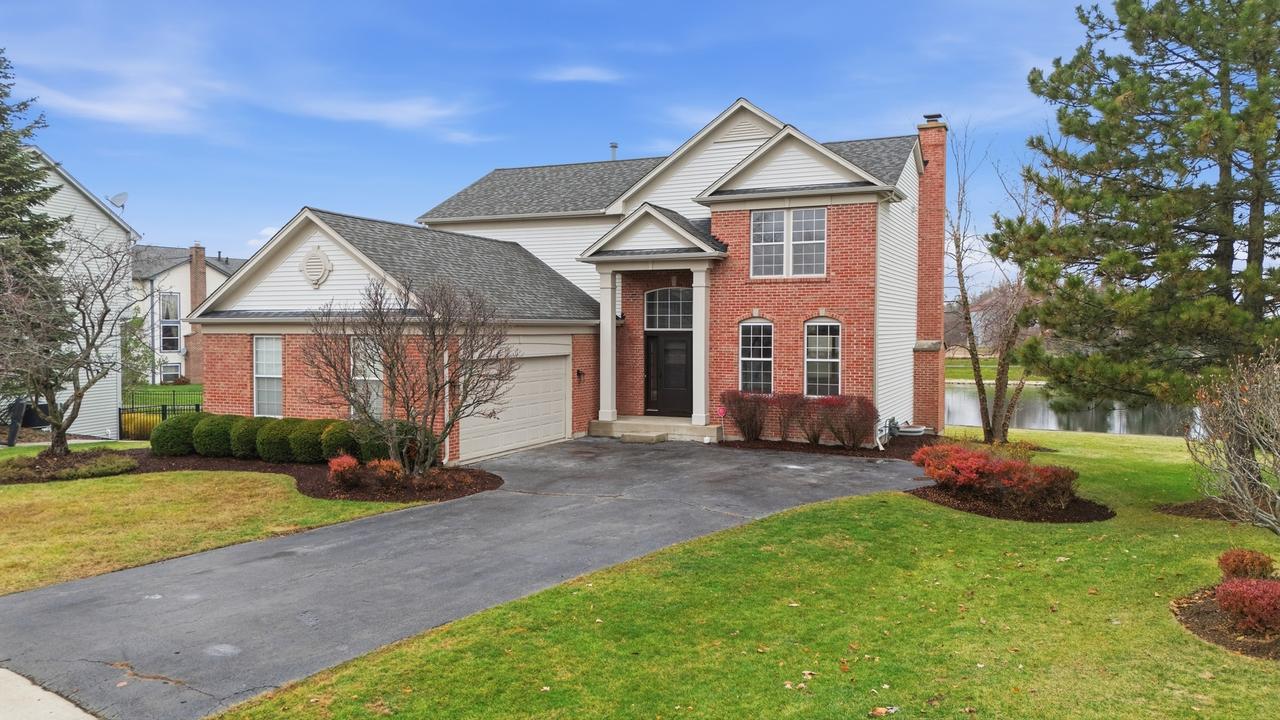 6 Camberwell Ct., Algonquin, IL 60102