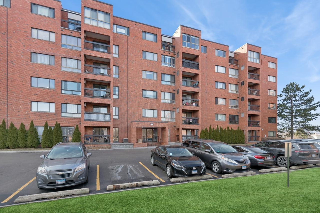 3700 Capri Ct. #510, Glenview, IL 60025