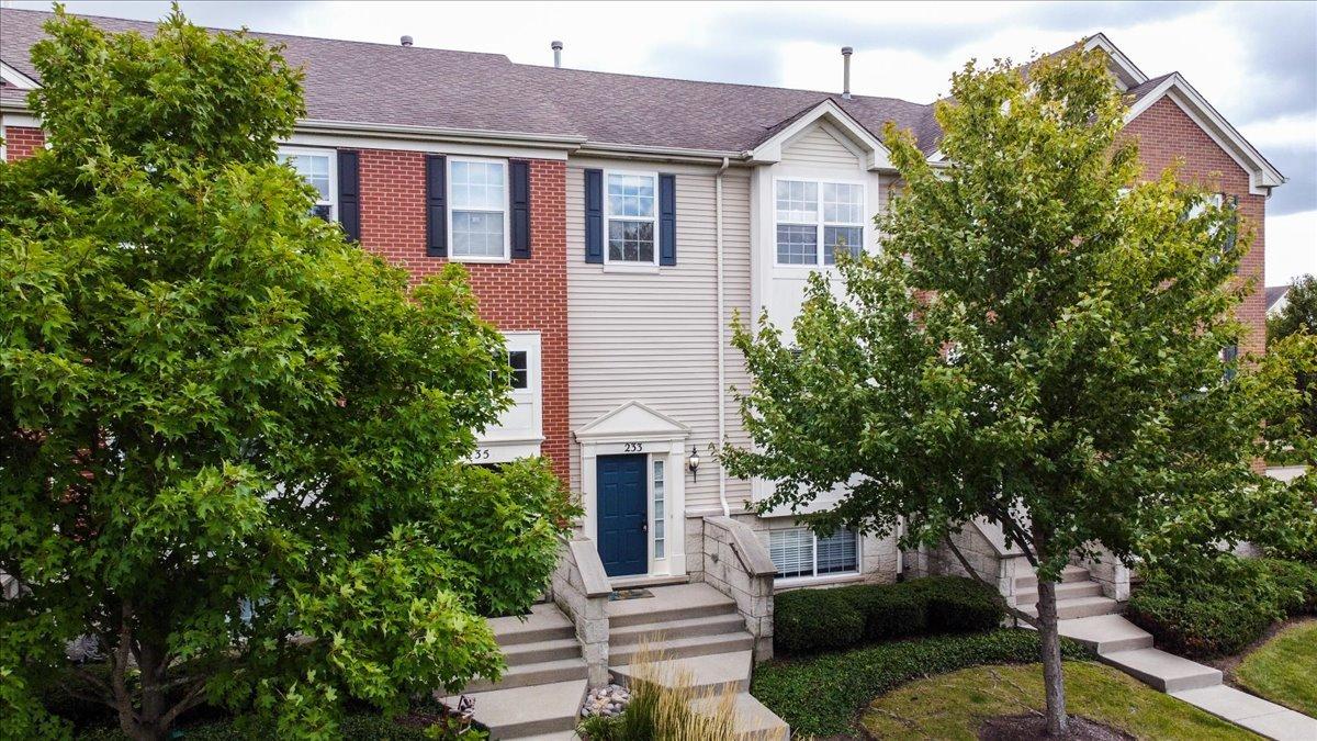 233 Jackson St., Gilberts, IL 60136