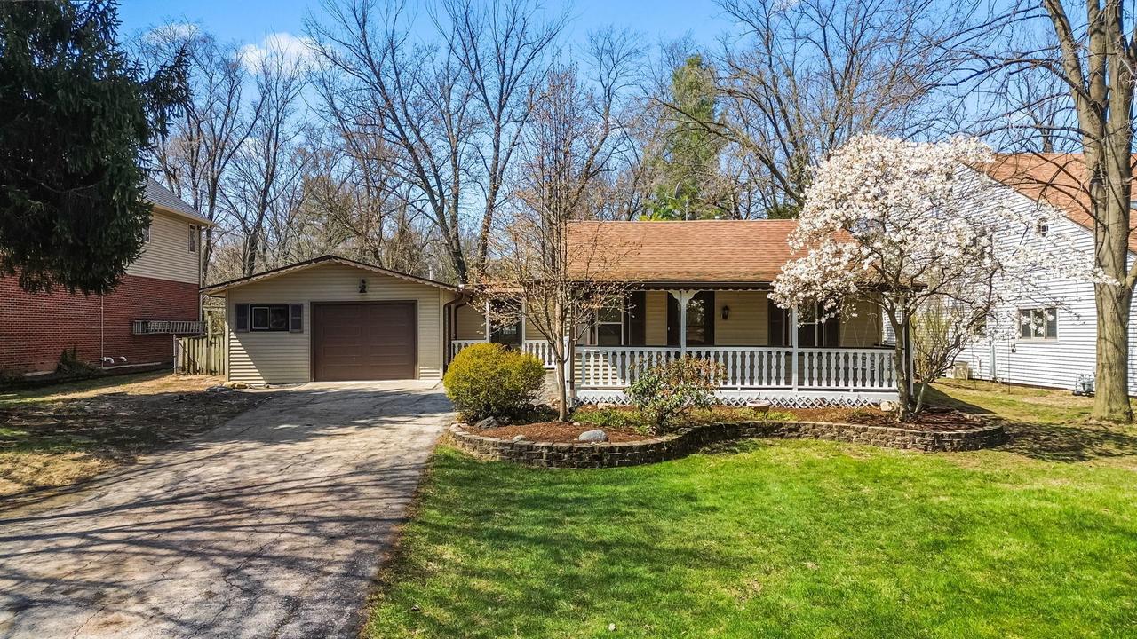 7730 Virginia Ct., Willowbrook, IL 60527