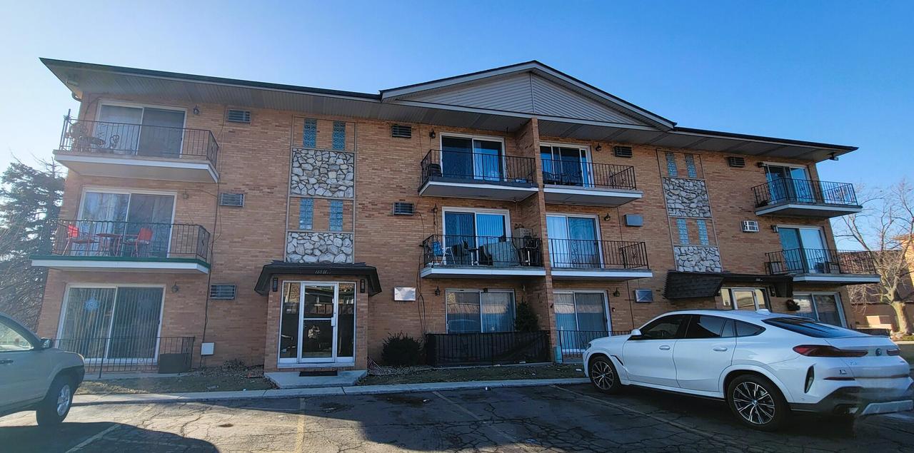 7550 W 111th St. #1B, Worth, IL 60482