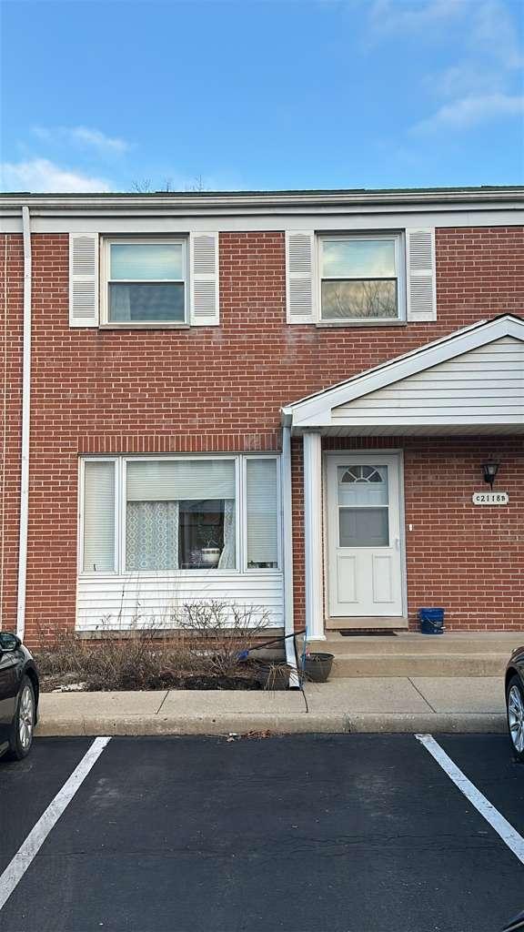 [Address Hidden by Seller], Glenview, IL 60026