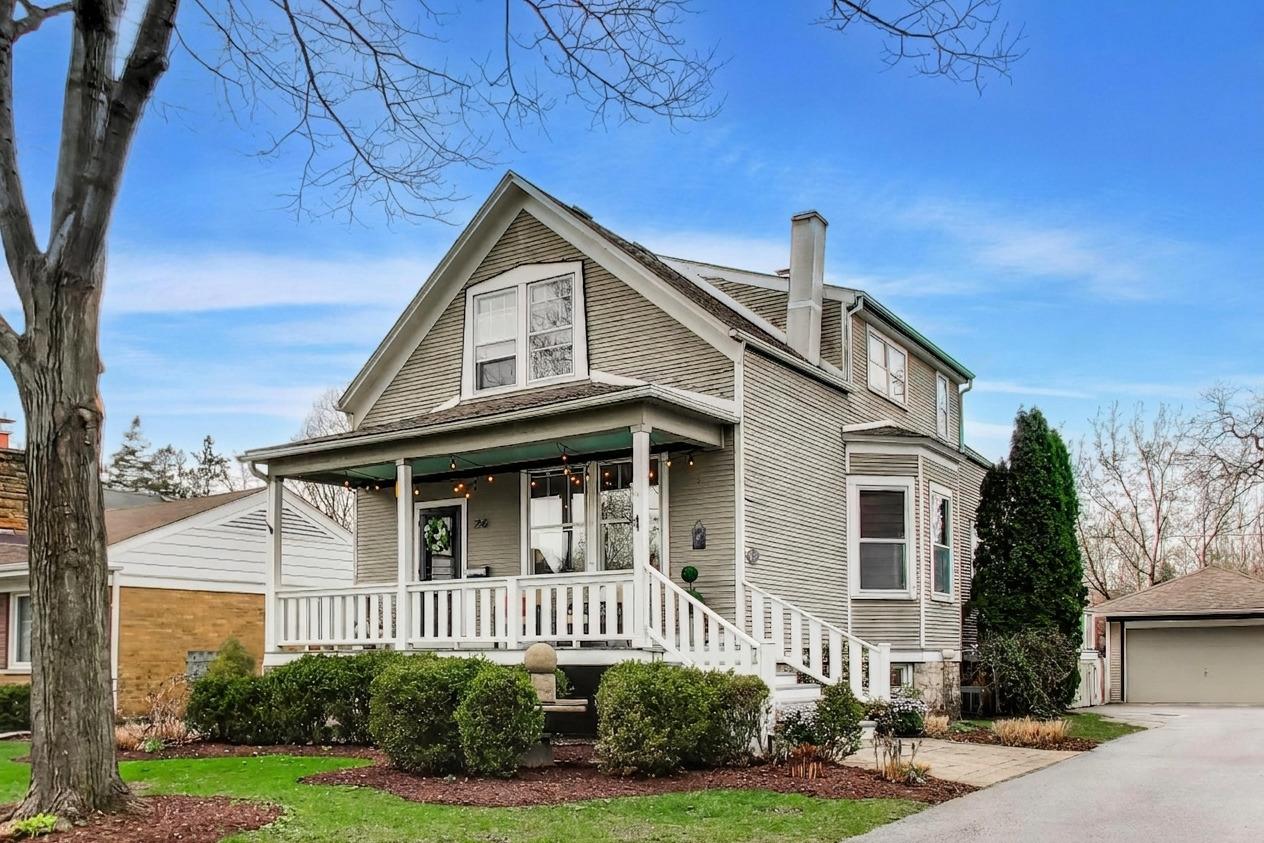 256 Blackhawk Rd., Riverside, IL 60546