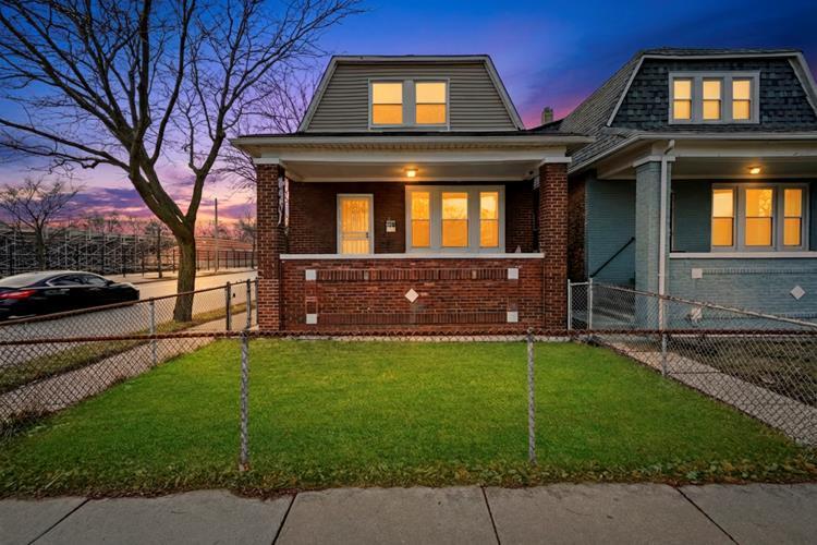[Address Hidden by Seller], Chicago, IL 60621