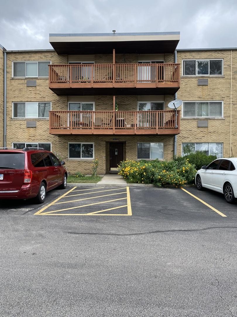 728 Dempster St. #210, Mount Prospect, IL 60056