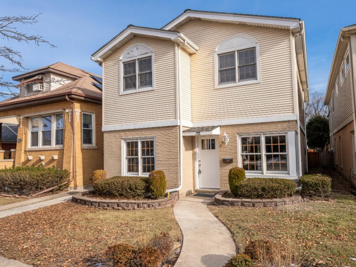 5635 N Kostner Ave., Chicago, IL 60646