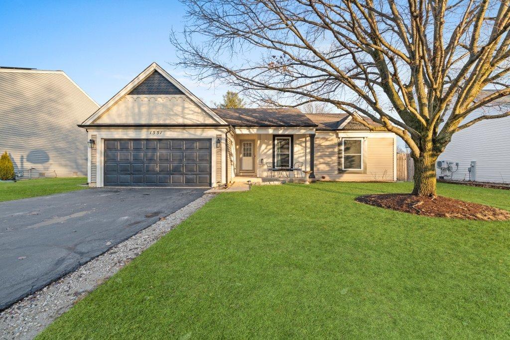 1551 Glacier Pkwy., Algonquin, IL 60102