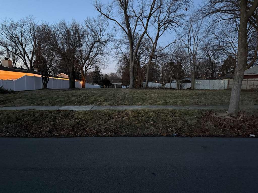 16 W Taylor Rd., Lombard, IL 60148