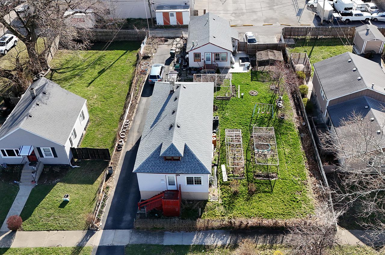 17073 Shea Ave., Hazel Crest, IL 60429