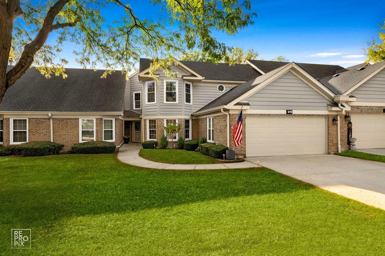 544 Philip Dr., Bartlett, IL 60103