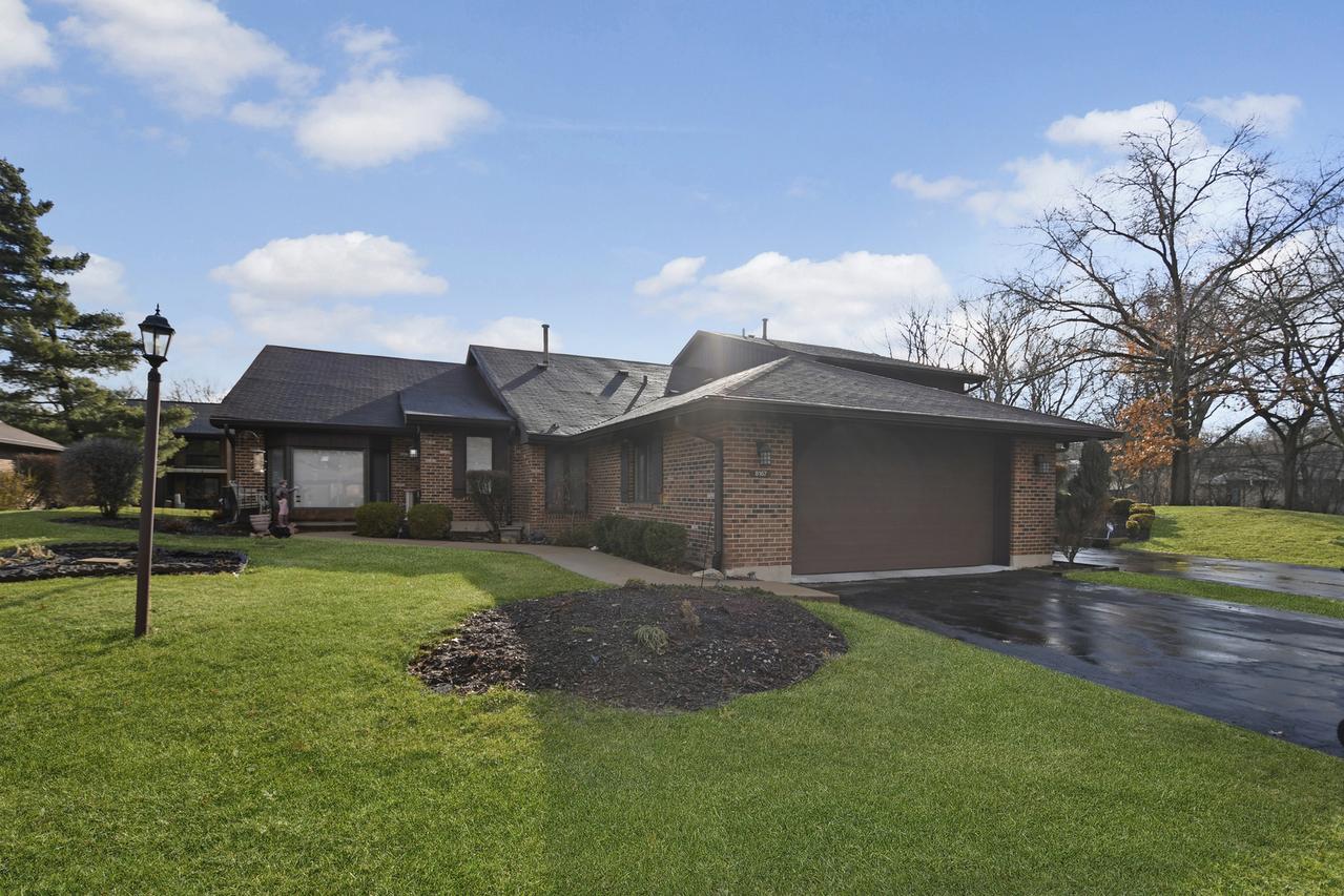 8167 W Brookside Ct., Palos Park, IL 60464