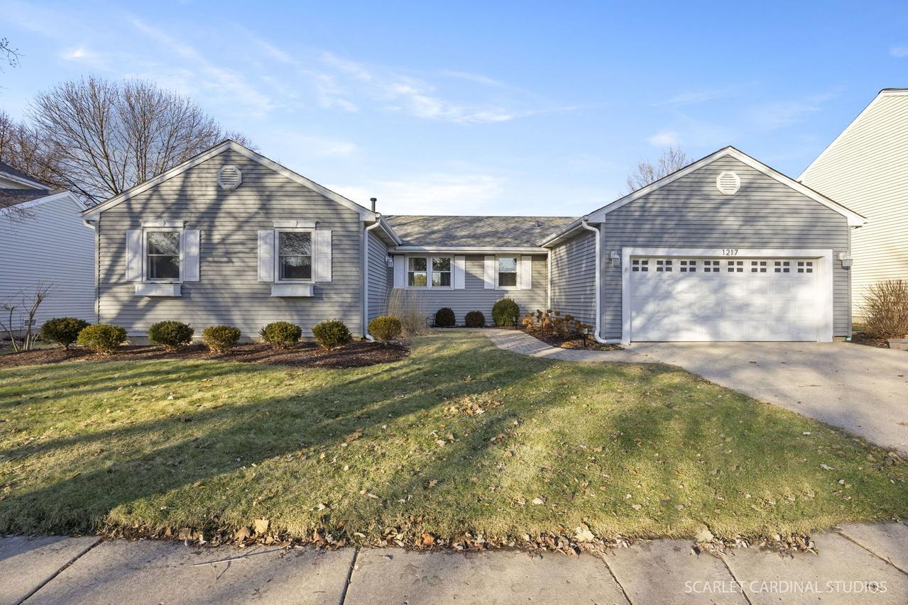 1217 River Oak Dr., Naperville, IL 60565
