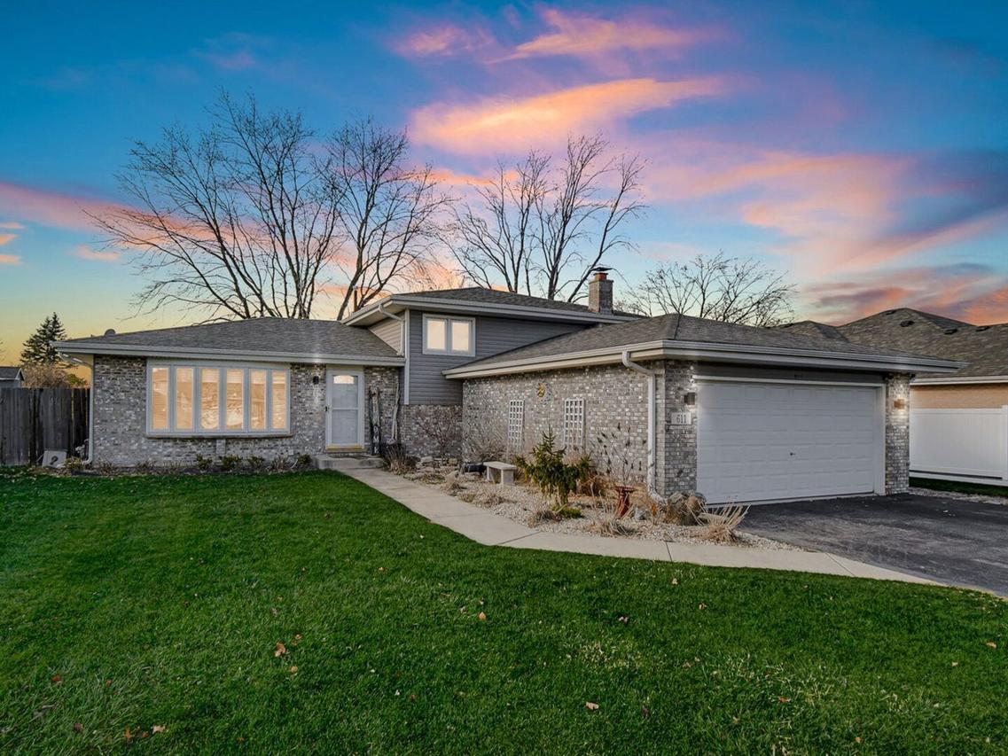 611 Princeton Ln., New Lenox, IL 60451