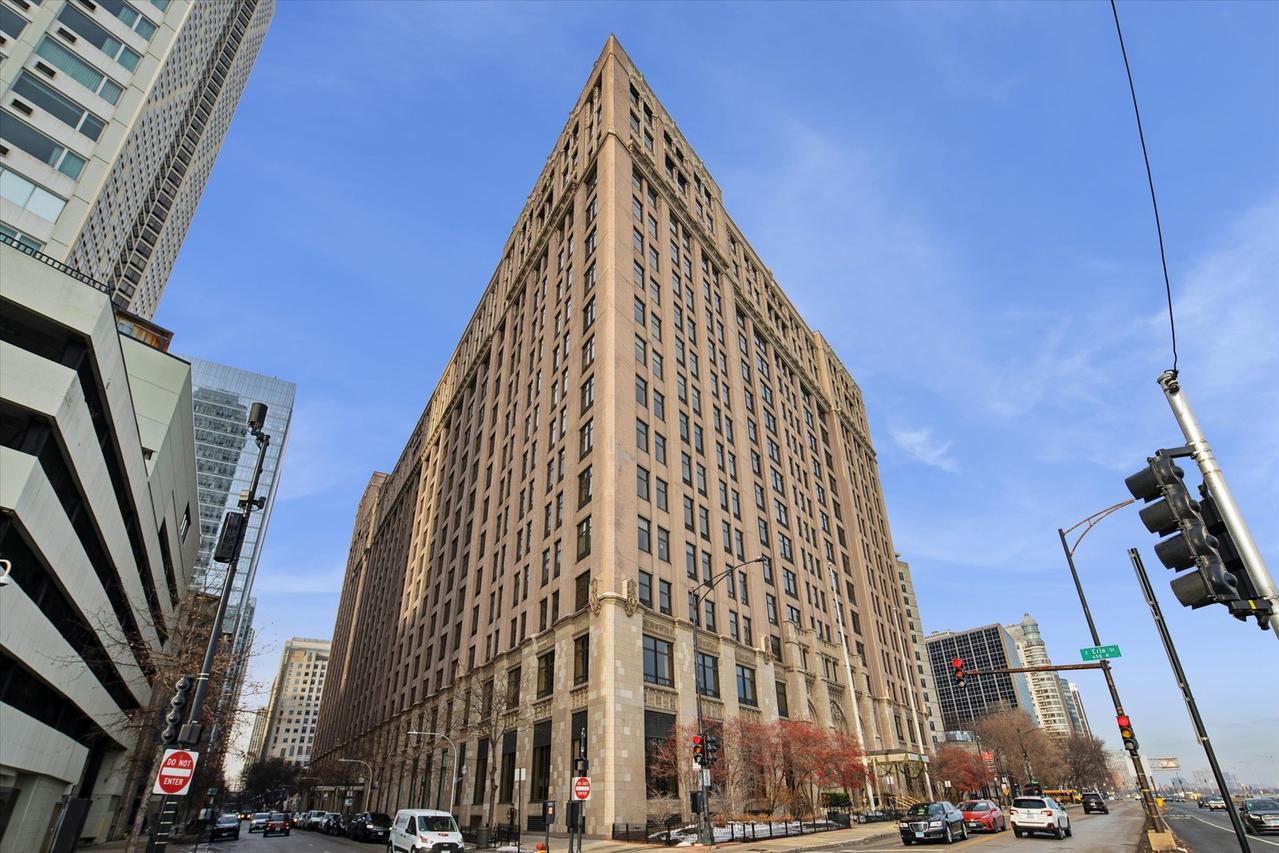 680 N Lake Shore Dr. #501, Chicago, IL 60611