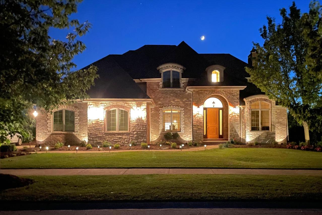 12504 Thornberry Dr., Lemont, IL 60439