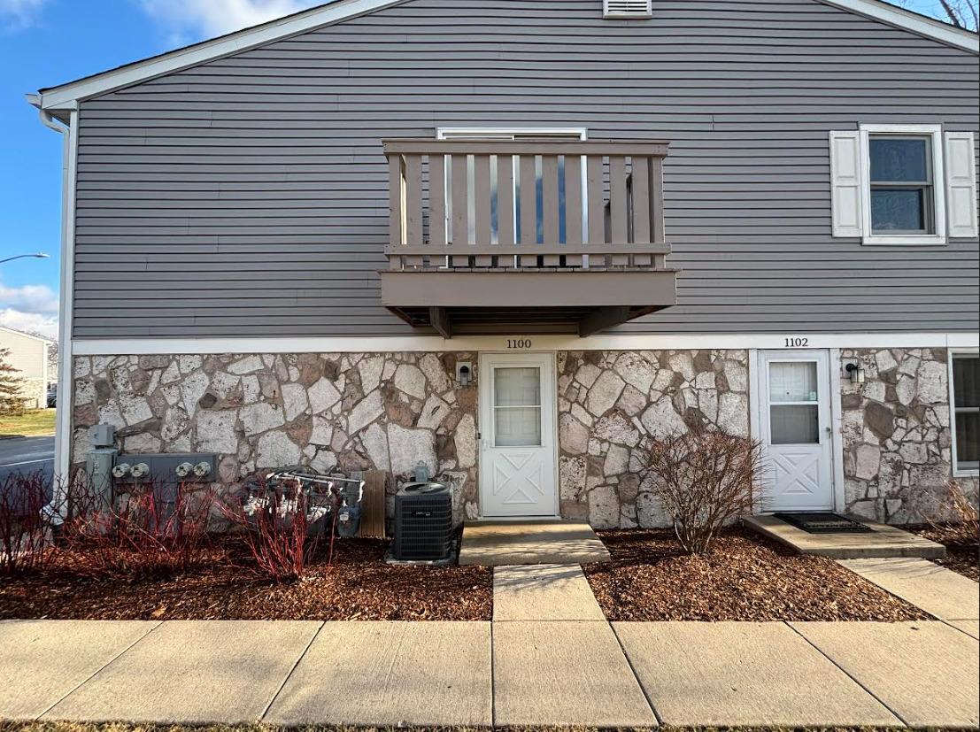 1100 Boston Harbor, Schaumburg, IL 60193