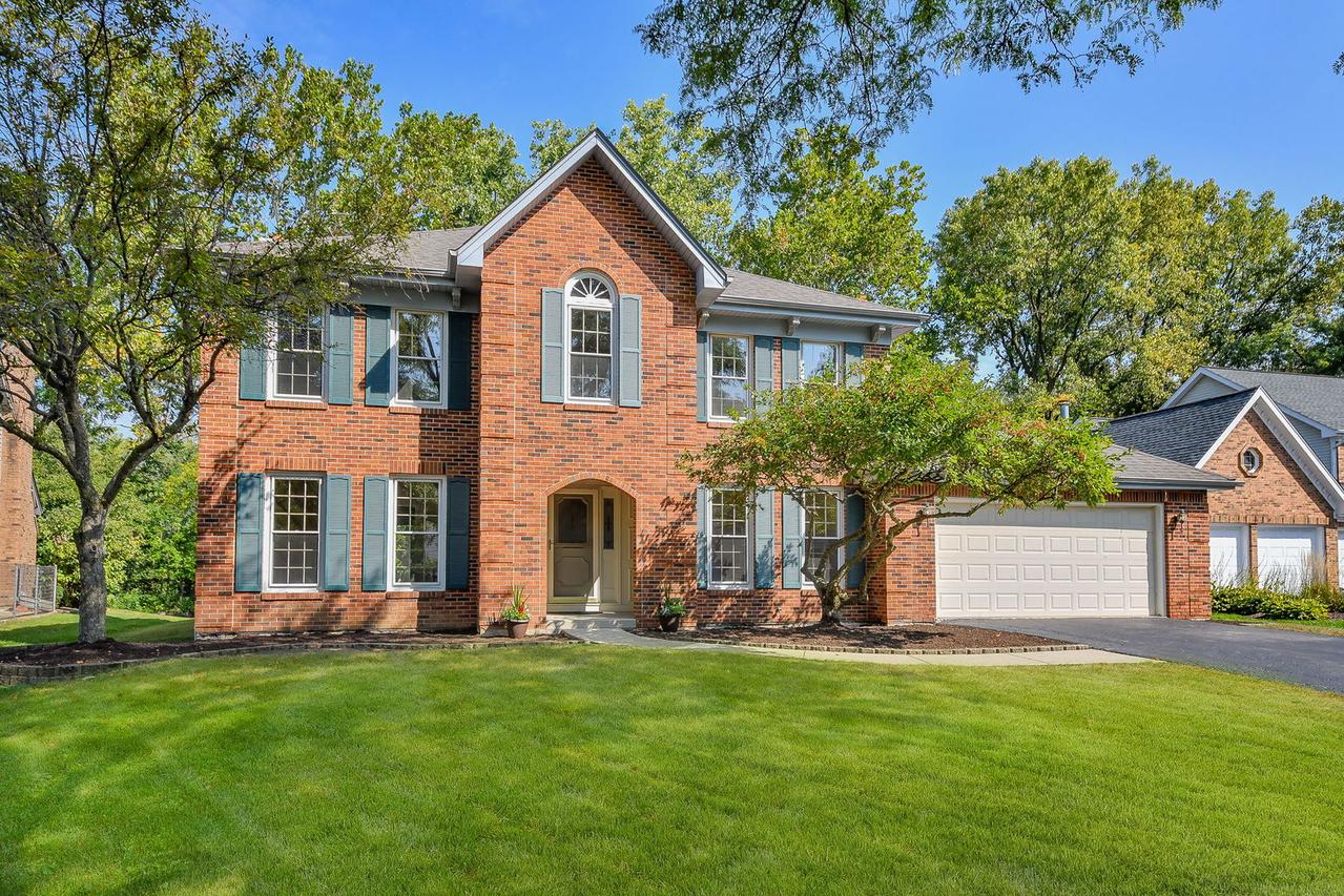 825 Biltmore Ct., Naperville, IL 60563