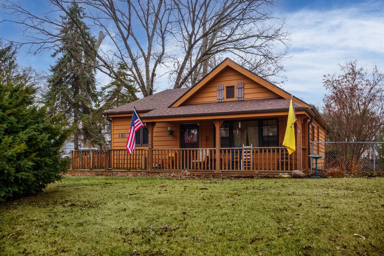 111 Ferndale Dr., Round Lake Beach, IL 60073