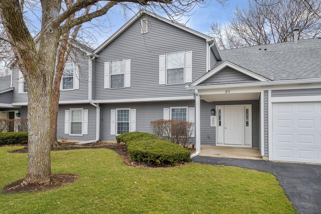 95 Midhurst Ct. #101B, Naperville, IL 60565