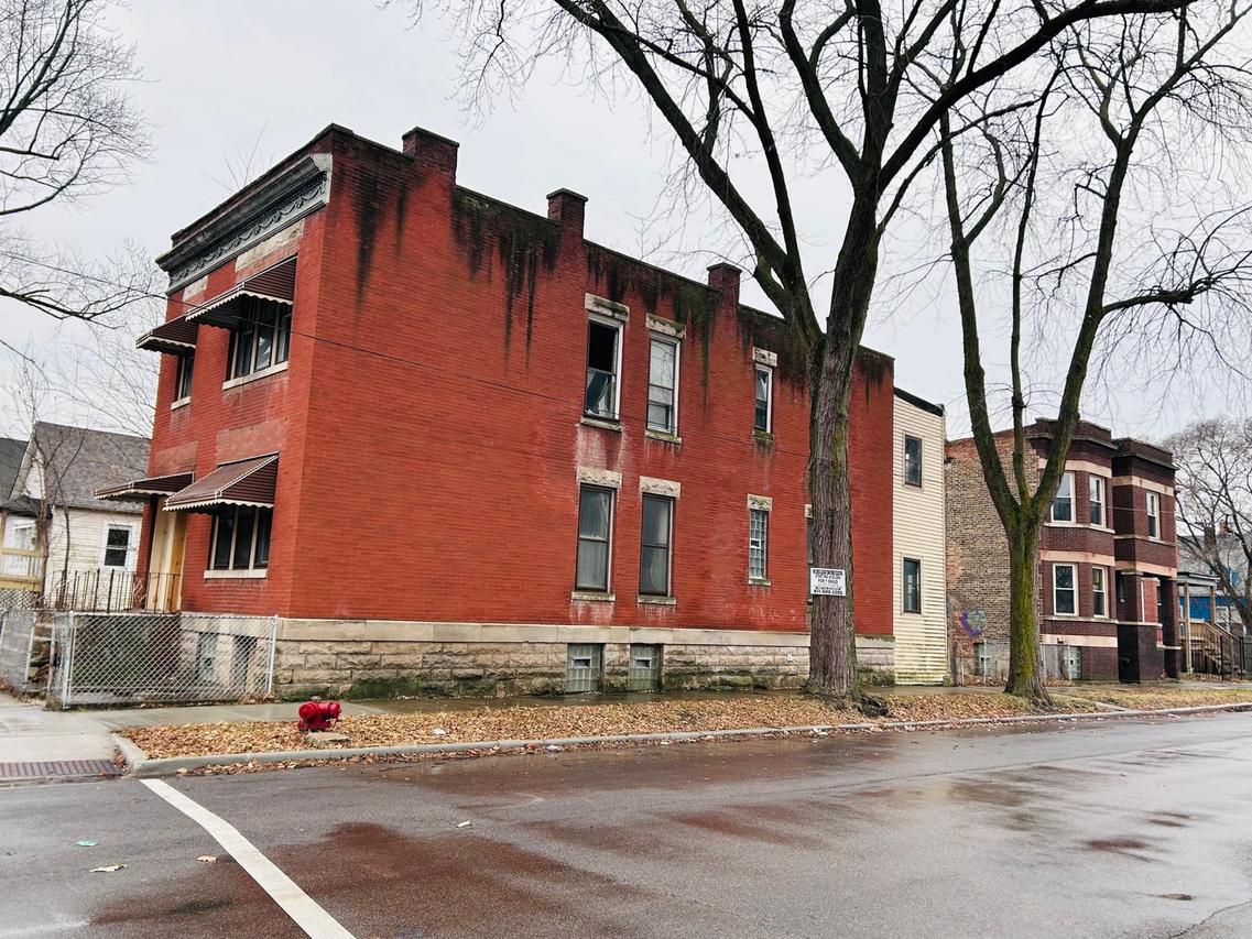 5300 S Peoria St., Chicago, IL 60609