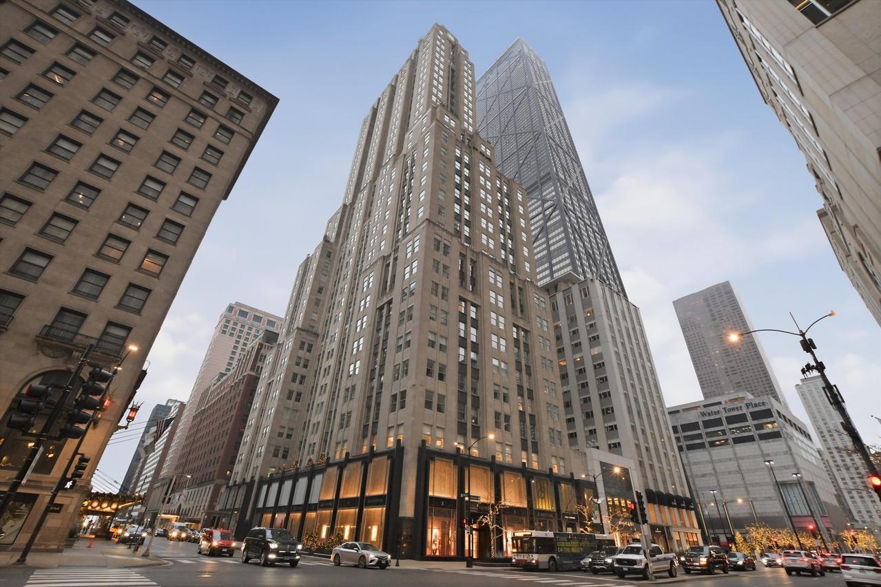 159 E Walton Pl. #13A, Chicago, IL 60611