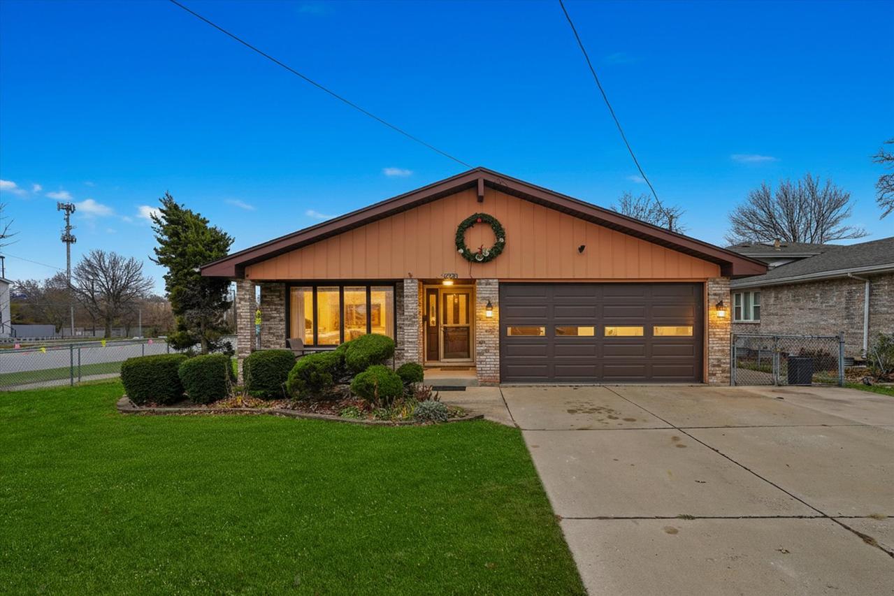 7201 W 110th St., Worth, IL 60482