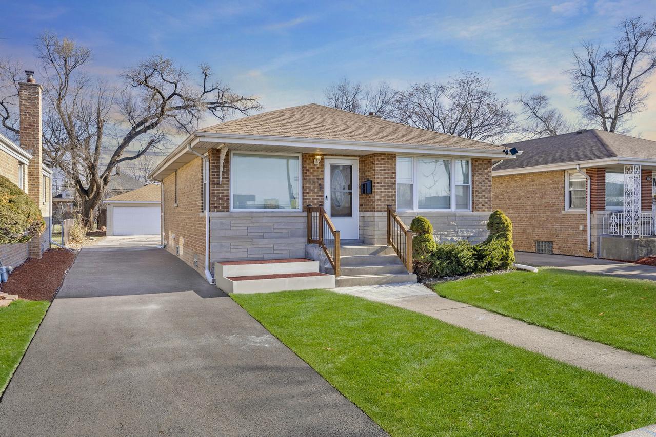 1125 24th Ave., Bellwood, IL 60104