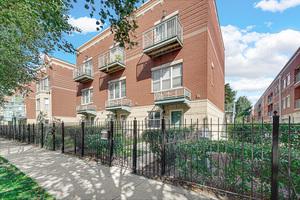 1150 E 46th St., Chicago, IL 60653