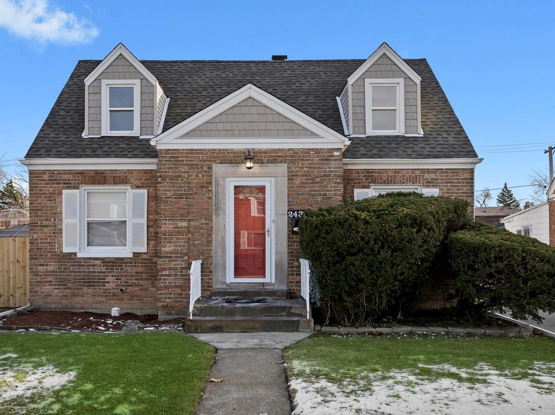 2433 S 17th Ave., Broadview, IL 60155