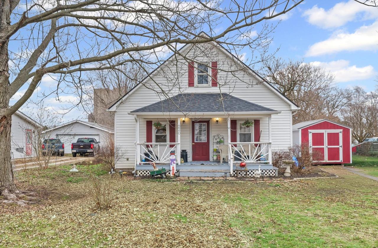 220 S Western Ave., Deland, IL 61839