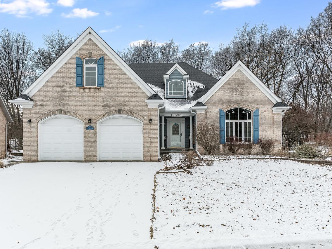 688 Fox Hollow, Dekalb, IL 60115