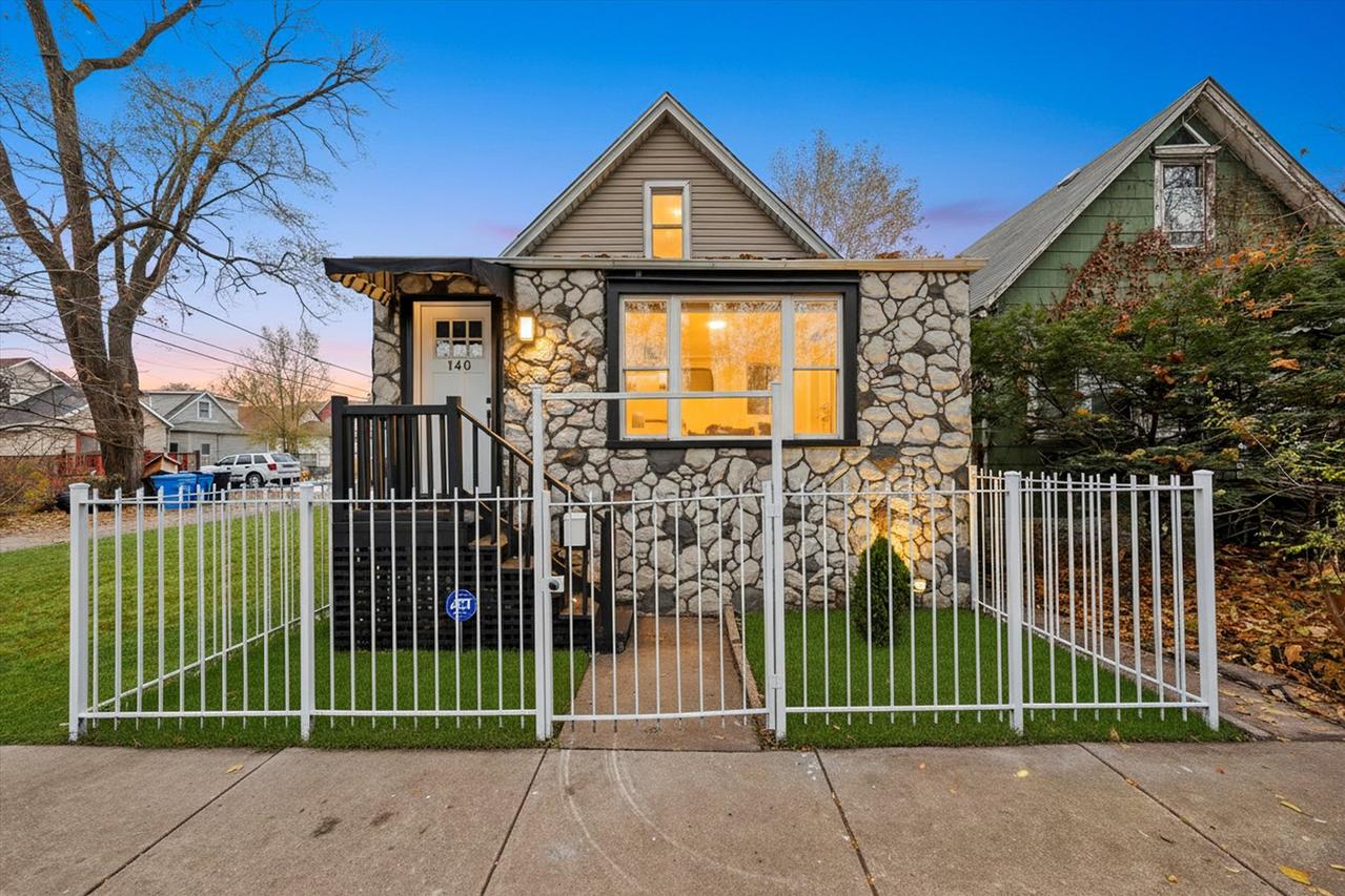 140 W 110th St., Chicago, IL 60628
