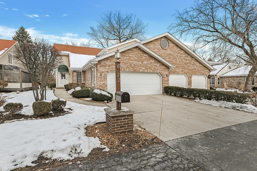 22 W Maple Ln., Palos Heights, IL 60463