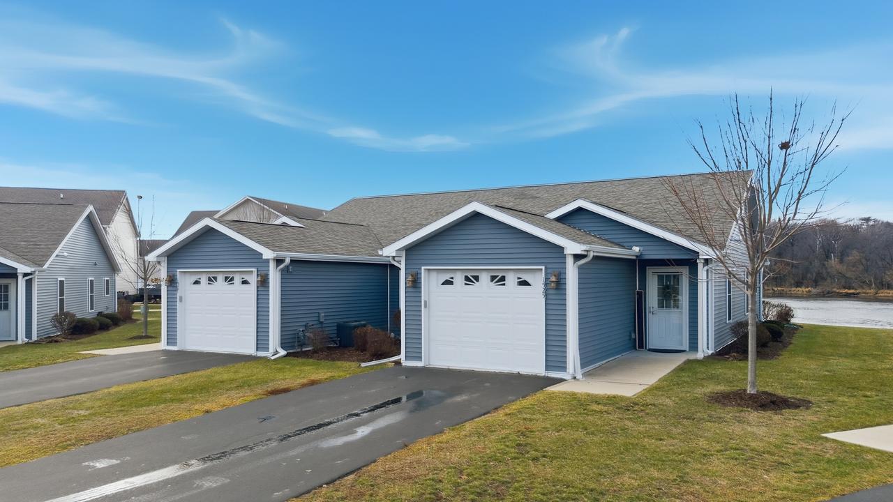 1525 Eadens Pl., Dixon, IL 61021