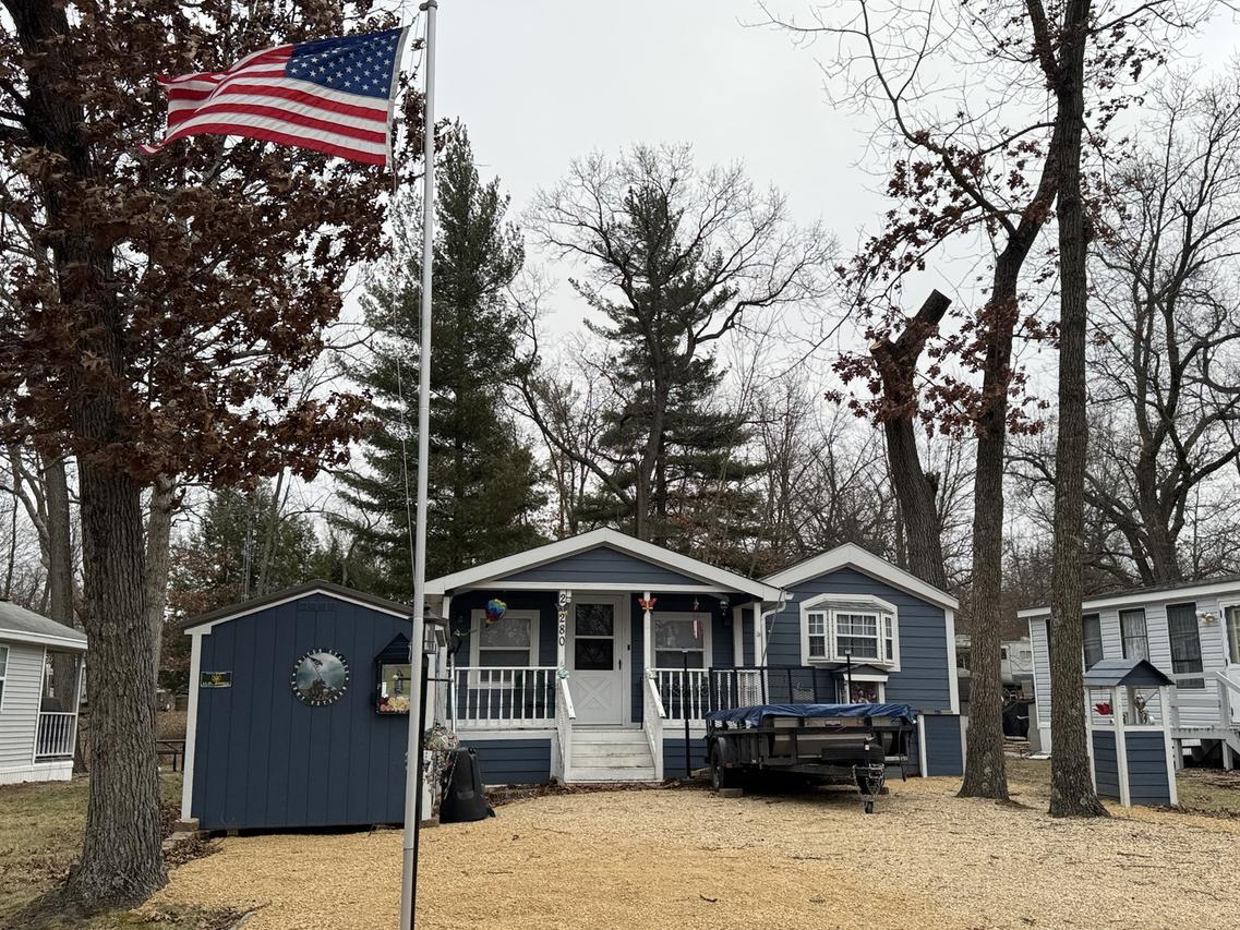 2/280 Woodhaven Dr., Sublette, IL 61367