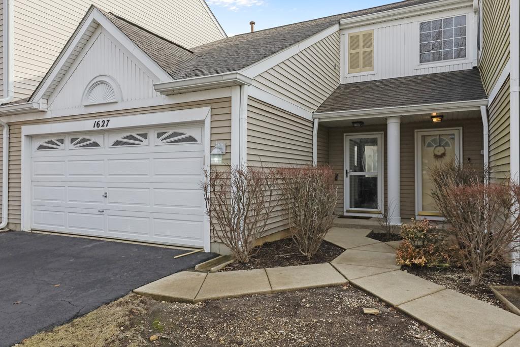 1627 Spaulding Rd., Bartlett, IL 60103