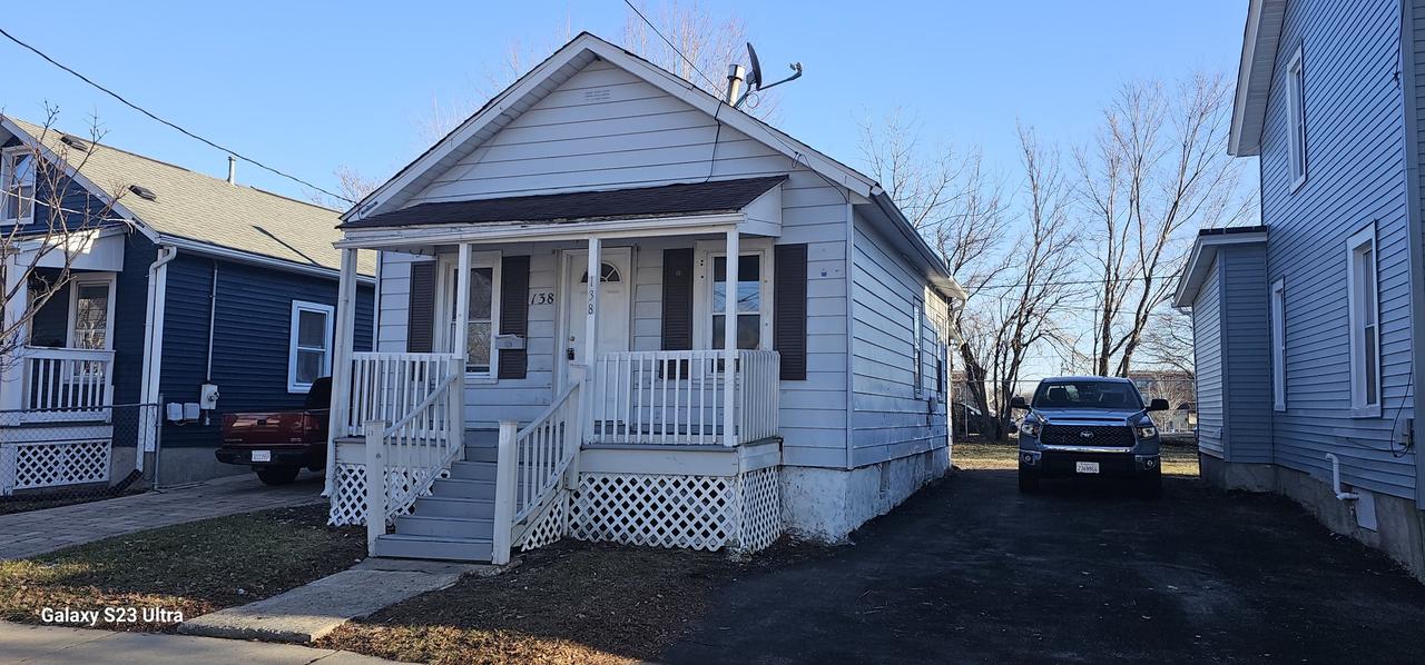 138 N Woodlawn Ave., Aurora, IL 60506